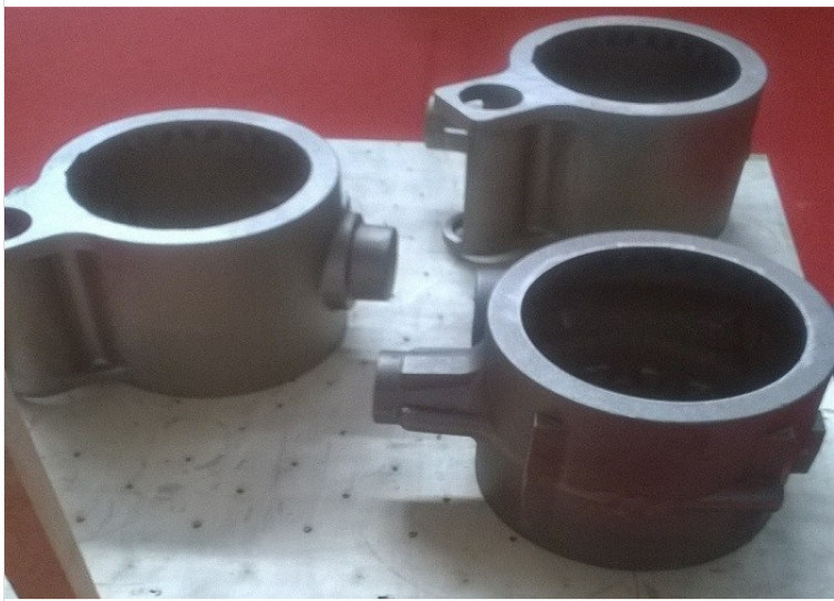 OEM High-Quality Sand Cast Iron Accurate Dimension Drive Head Casting Parts With Finish Painting