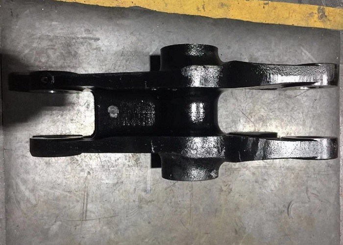 Black Color Farm Machinery Parts Link Sand Cast Ductile Iron QT550 OEM High Performance