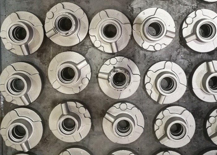 OEM High-Quality Sand Cast Iron GG20 HT200 Forklift Trucks Wheel Hub for Industrial Machinery